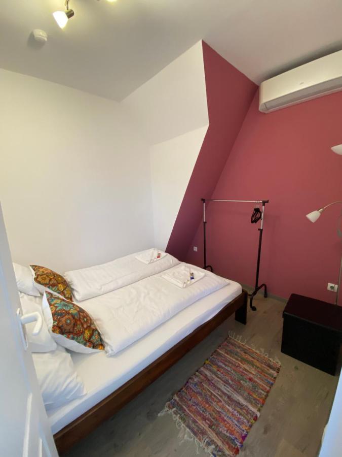 Platan Apartmanhaz Balatongyorok Exterior photo
